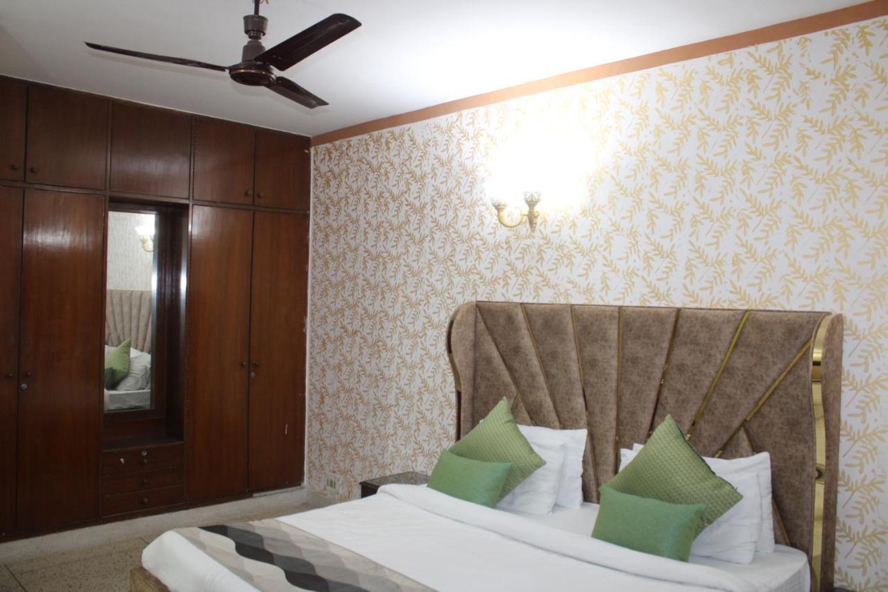 Awasthi Kozi - Closest To Vfs New Delhi